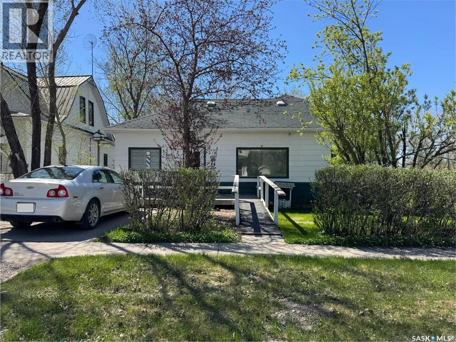 210 2nd STREET W