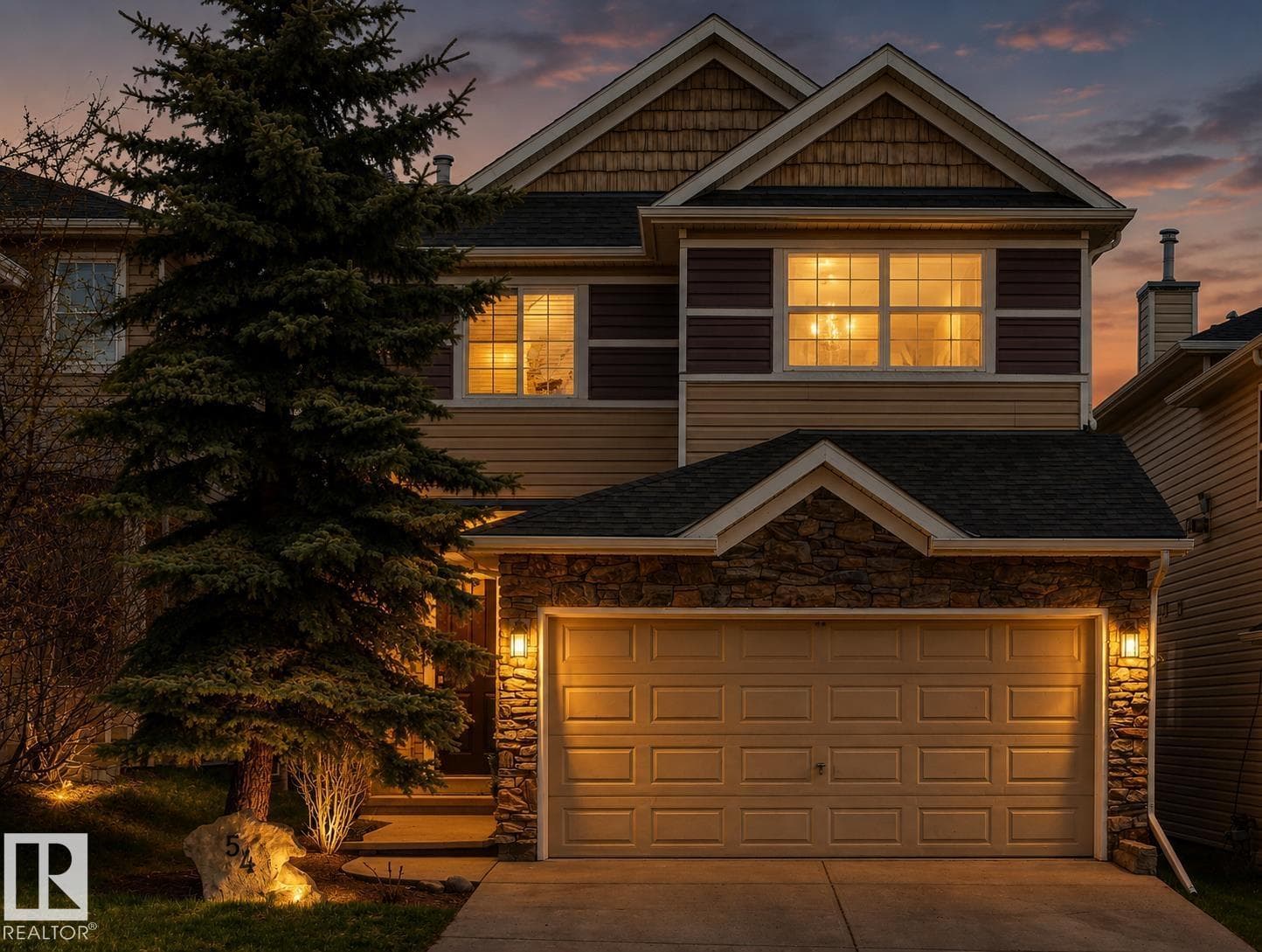 54 Royal Elm RD NW