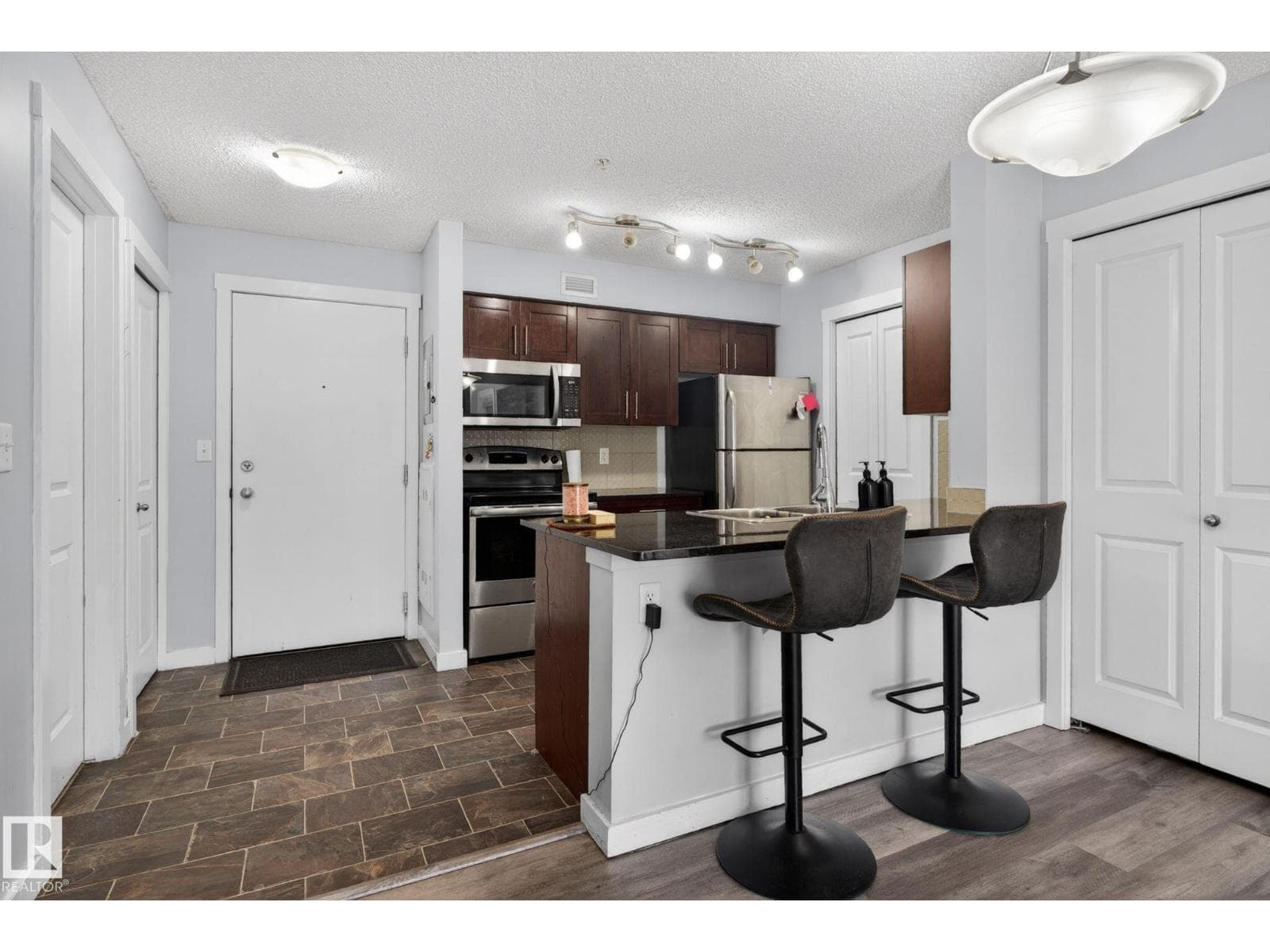 #318 5810 MULLEN PL NW — photo 4