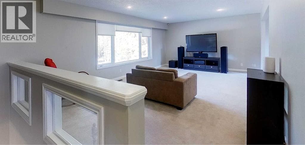 4307 10 Avenue — photo 2