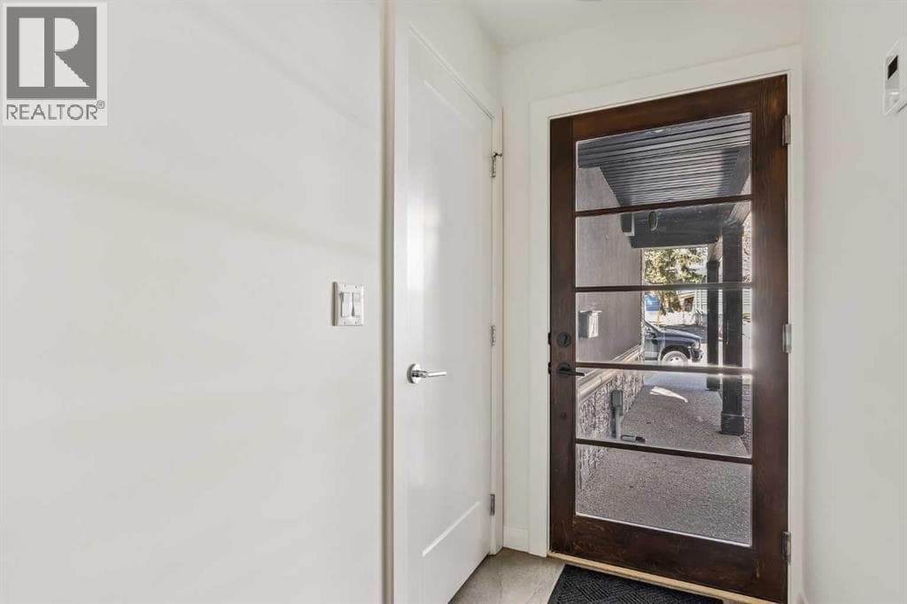 125 41 Avenue SW — photo 3