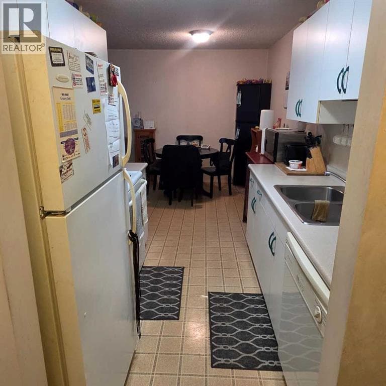 105A, 5611 10 Avenue — photo 3