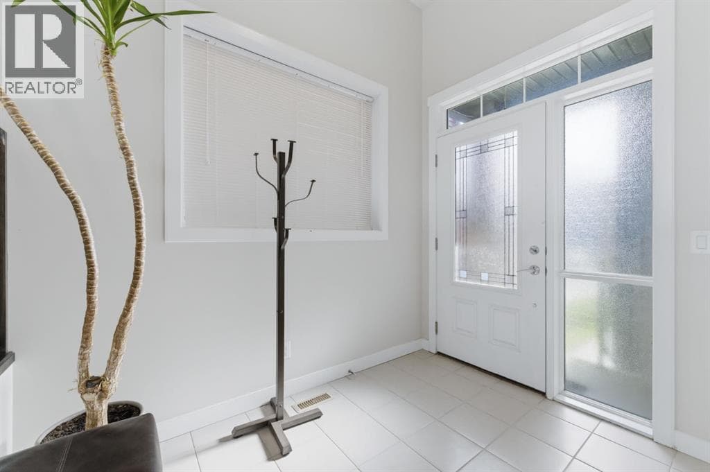 9 Sage Bluff Rise NW — photo 2