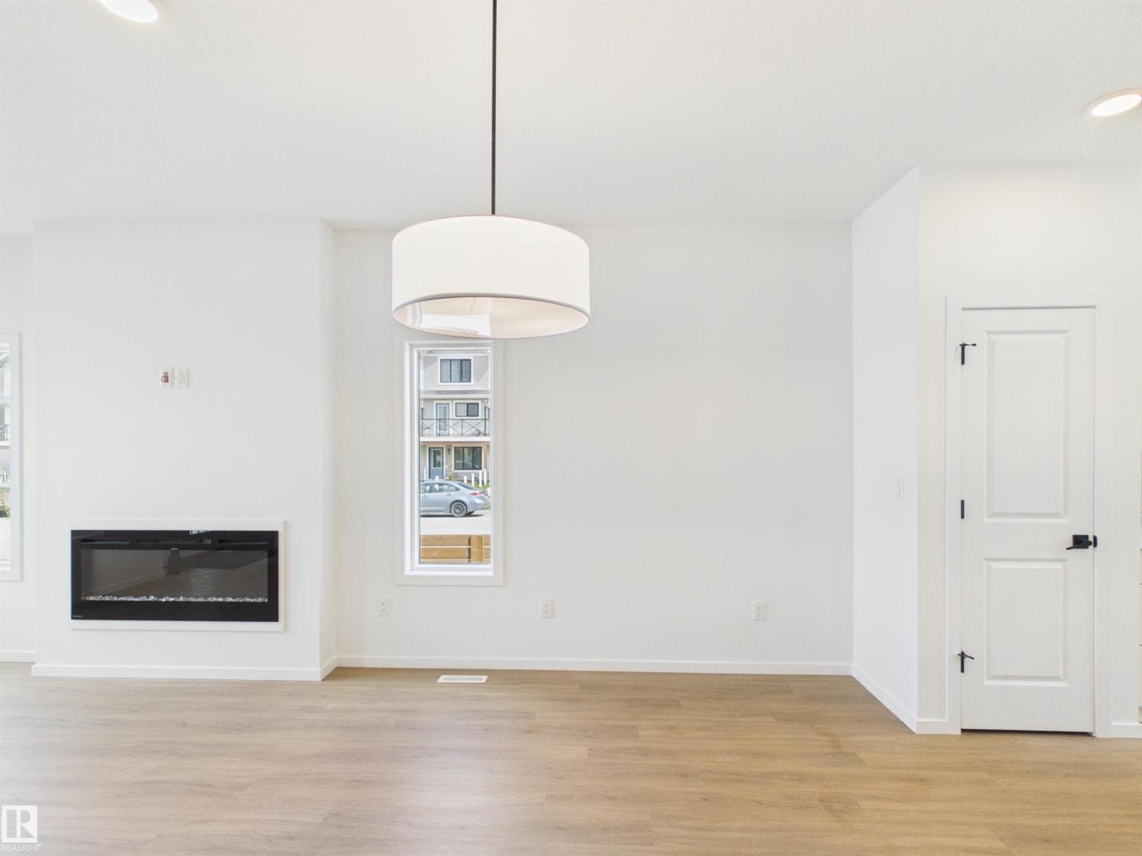 43 ETON LI — photo 5