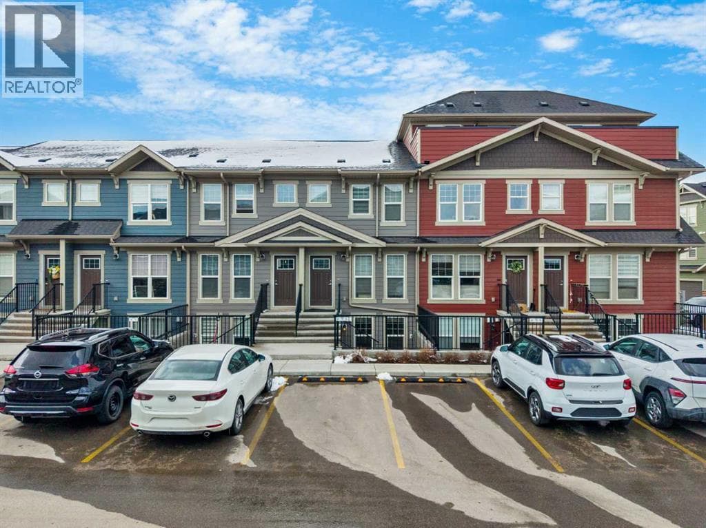 167 Cranbrook Square SE — photo 2