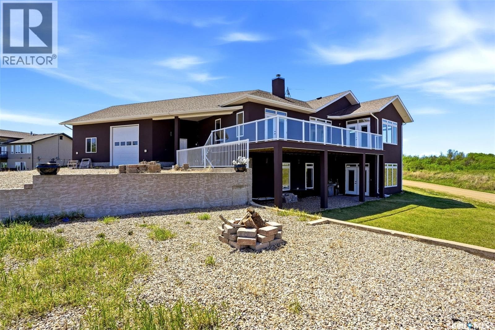 701 Saskatoon DRIVE — photo 2