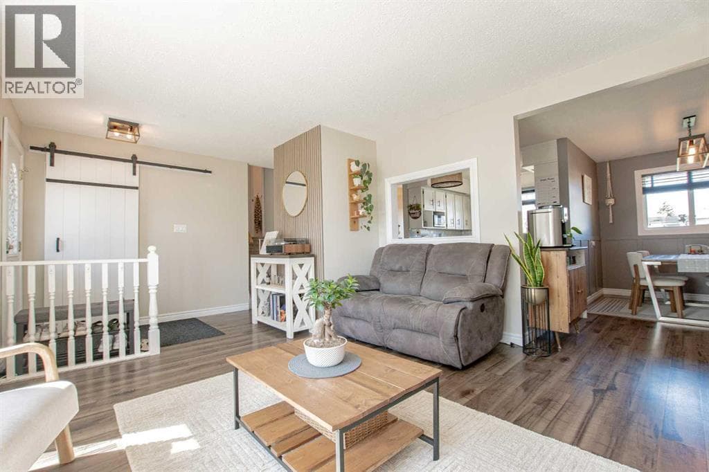 6410 94A Street — photo 4