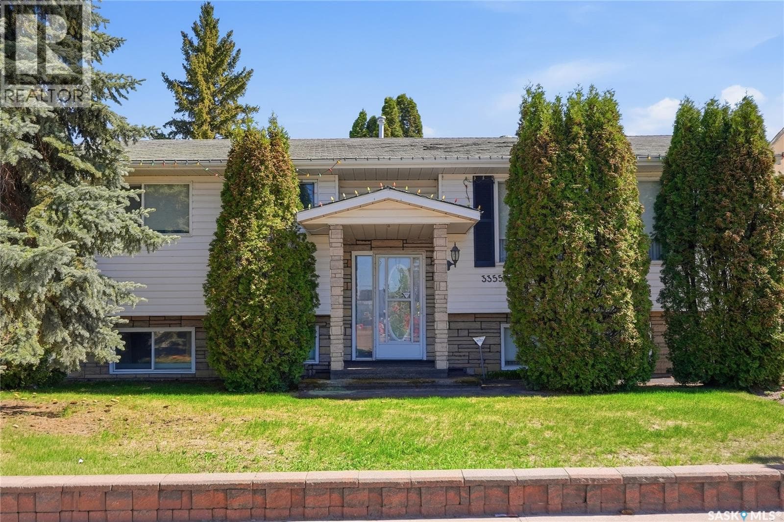 3355 Fairlight DRIVE — photo 2
