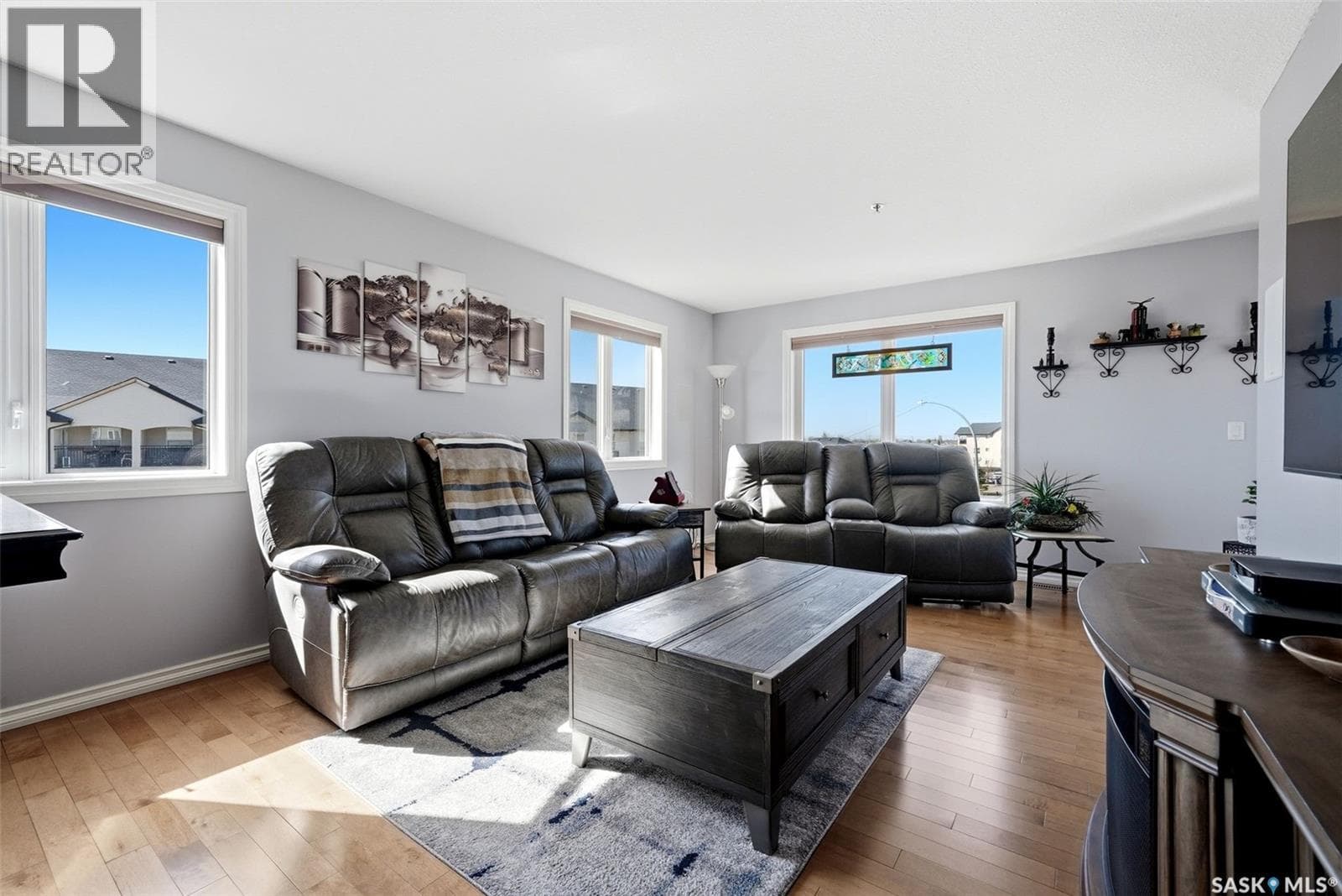 217 1621 Dakota DRIVE — photo 5