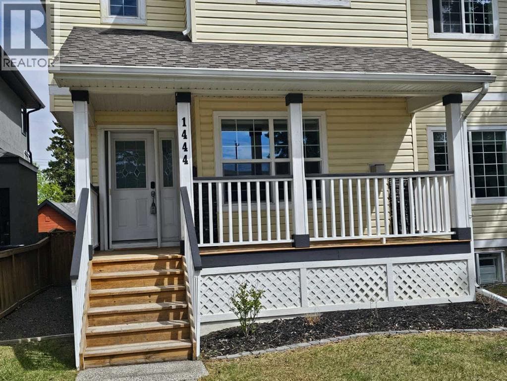 1444 40 Street SW — photo 2