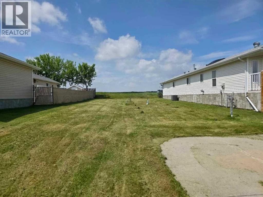 12, 12 Baywood Place