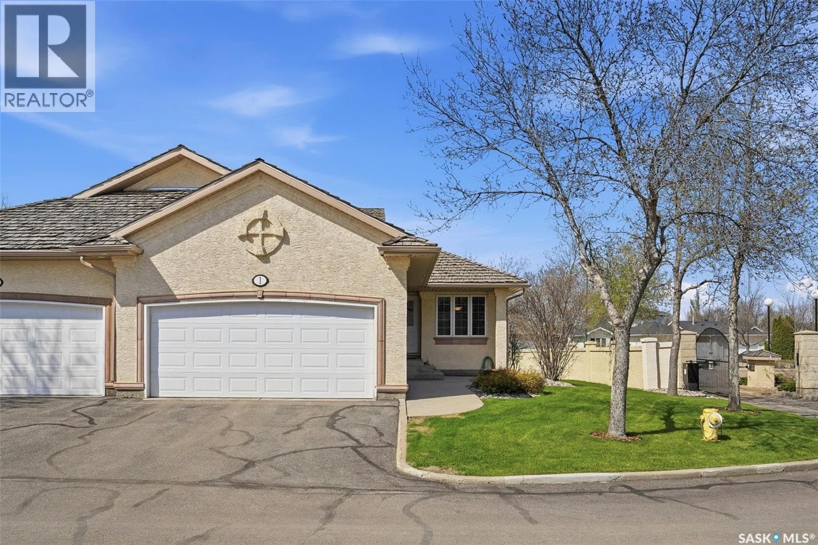 1 330 Stodola COURT — photo 2