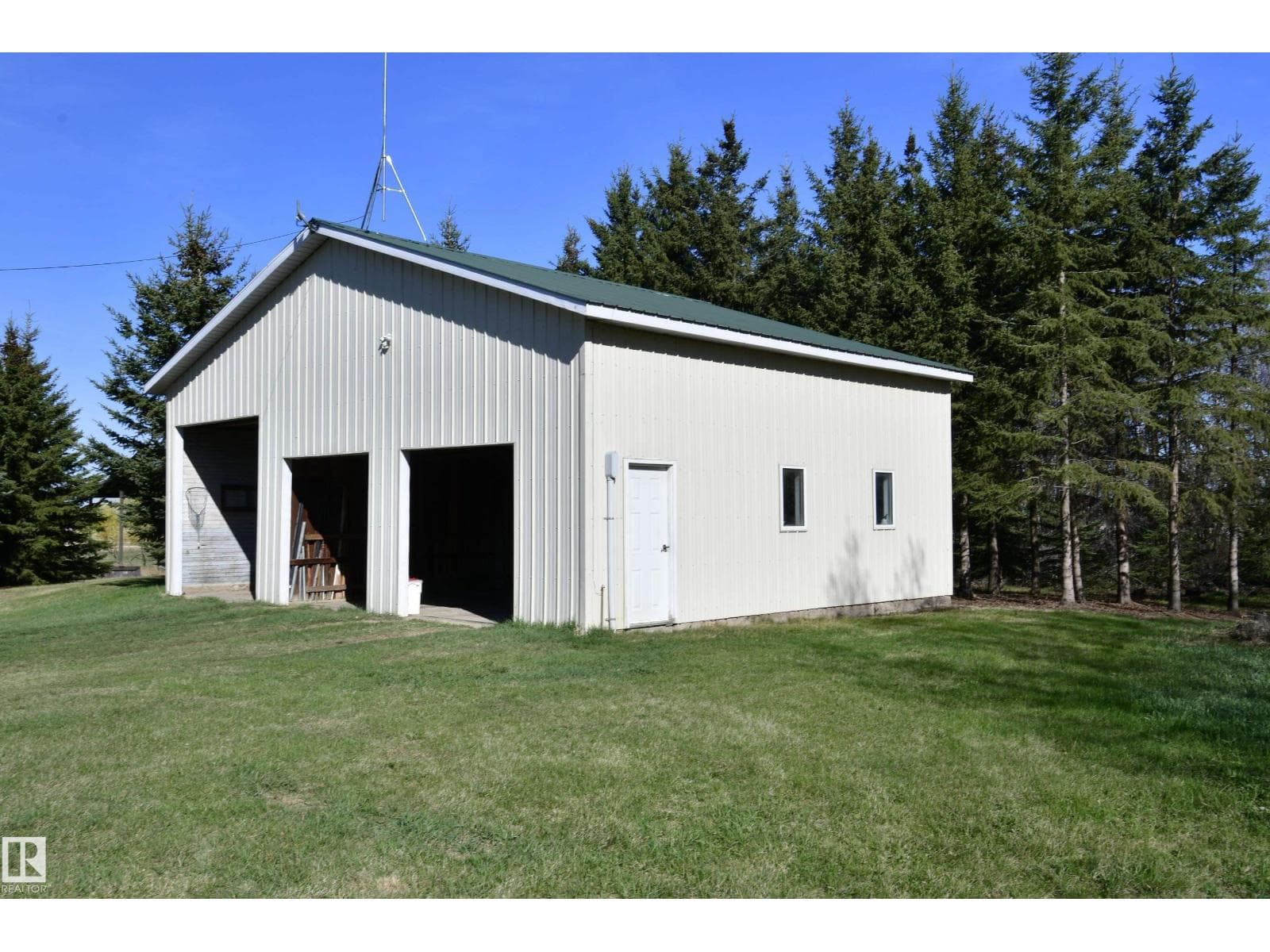 49074 RGE RD 241 — photo 3