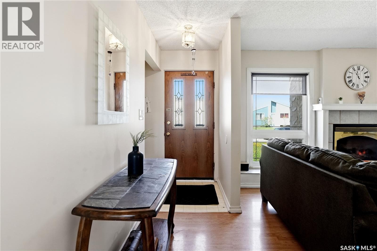 1009 Corman CRESCENT — photo 5