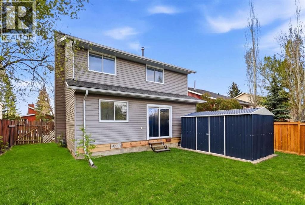 1240 Meadowbrook Drive SE — photo 3