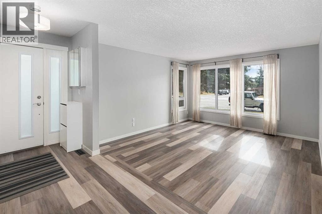 51 Woodmont Road SW — photo 3