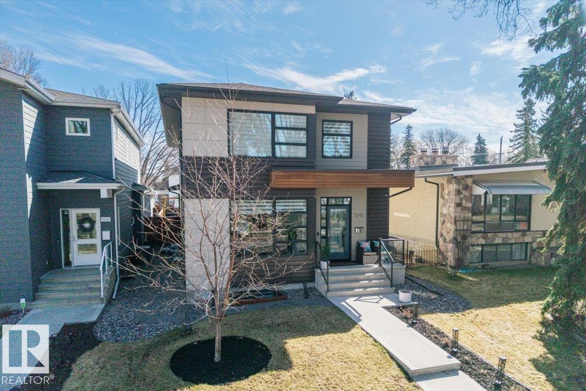 11245 64 ST NW