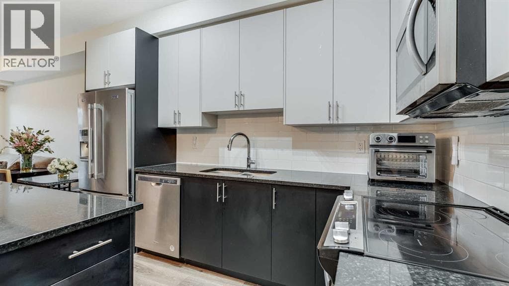8403, 151 Legacy Main Street SE — photo 4