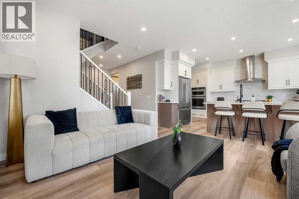 353 Seton Villas SE — photo 4