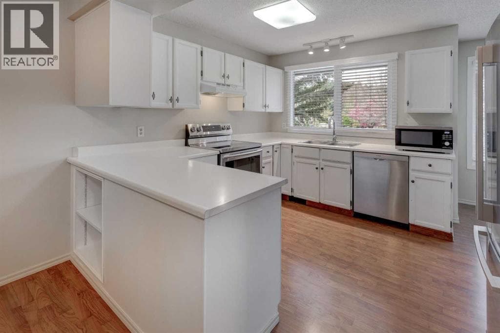 82 Point Drive NW — photo 5