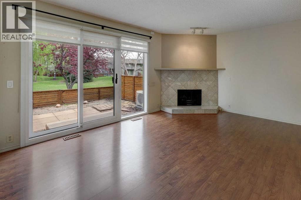 82 Point Drive NW — photo 3