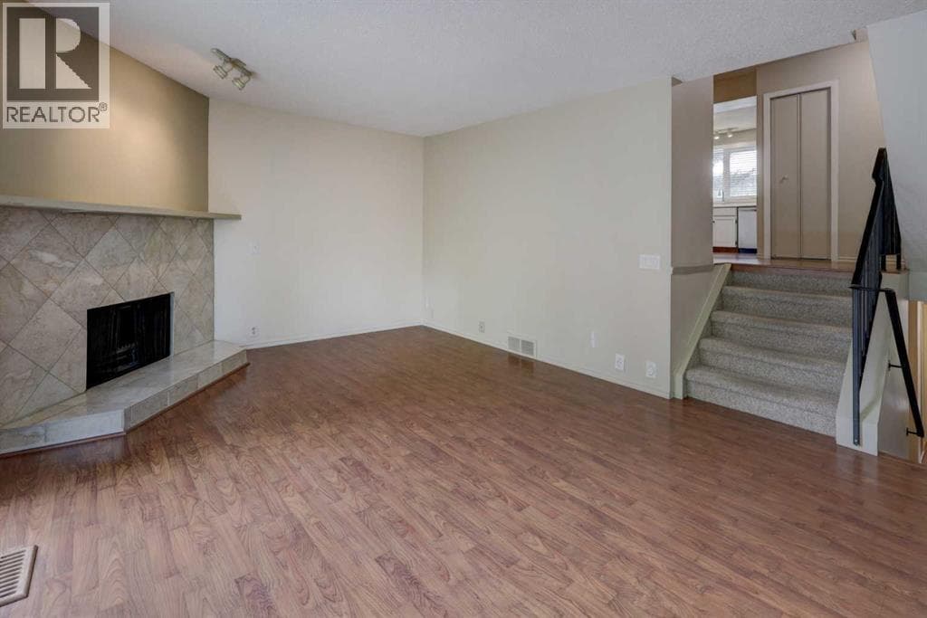 82 Point Drive NW — photo 4