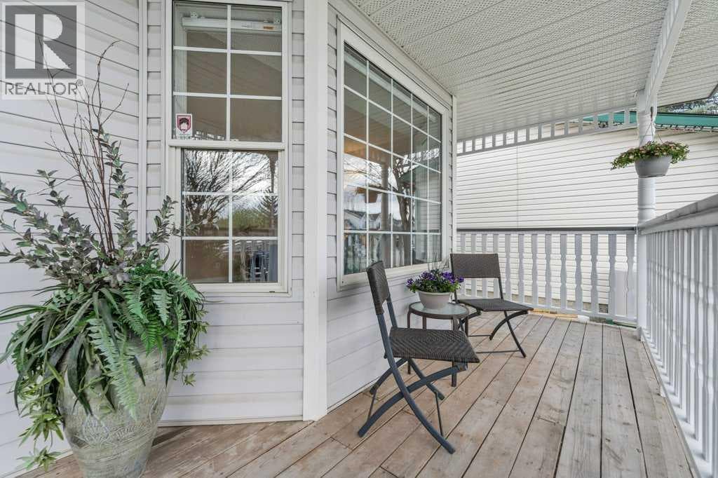 10744 Hidden Valley Drive NW — photo 2