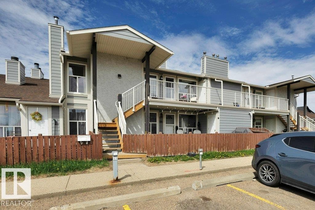 2336 151 AV NW