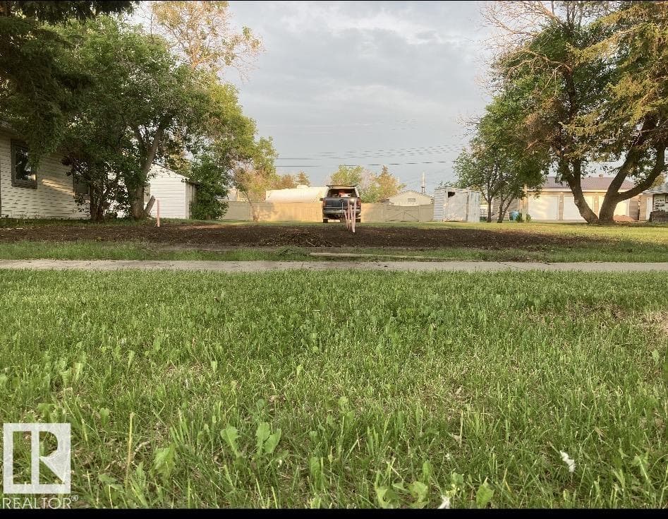4813 50 st