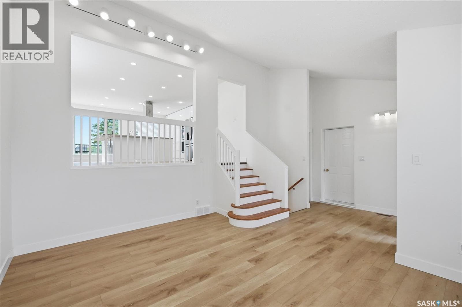 607 Addie CRESCENT — photo 5