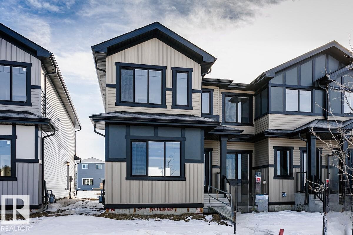 344 Hawthorn WY