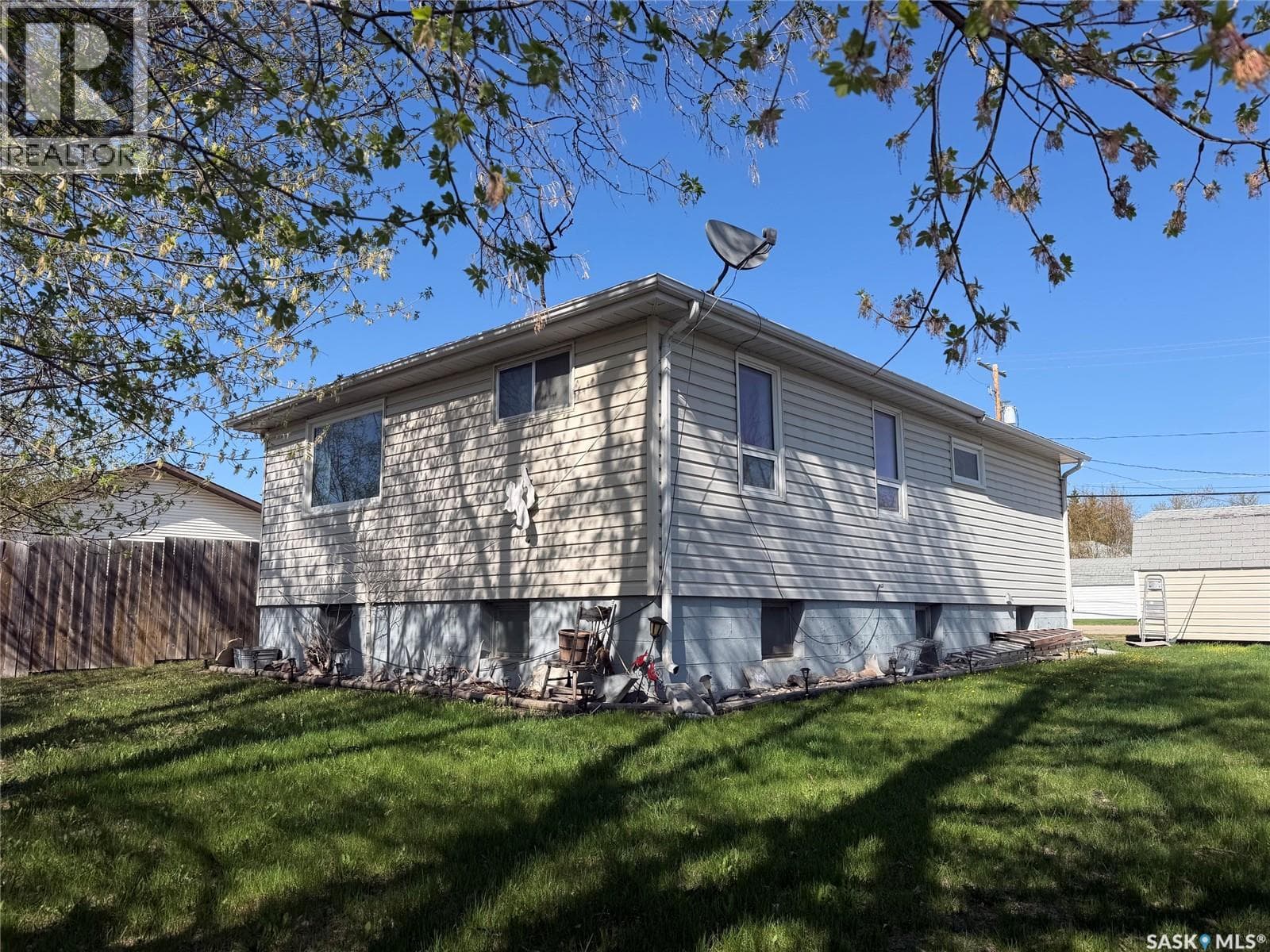 412 Main STREET