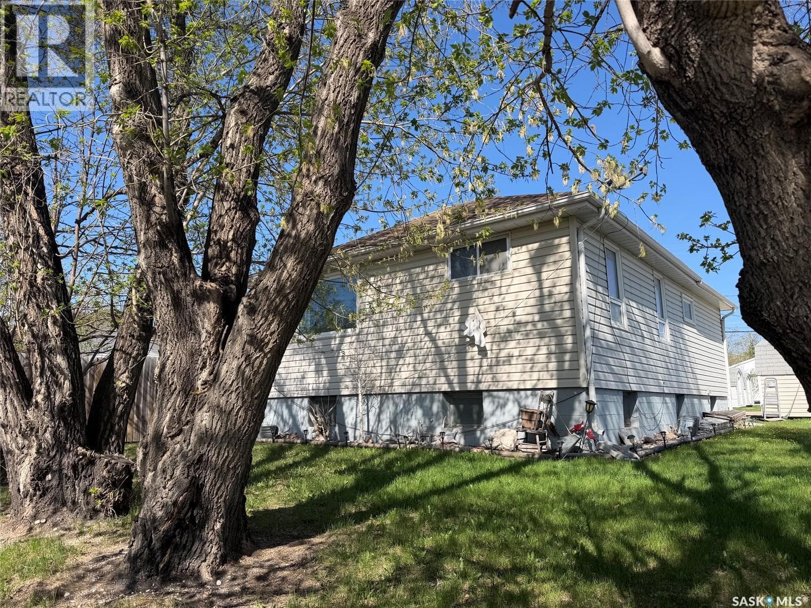 412 Main STREET — photo 2