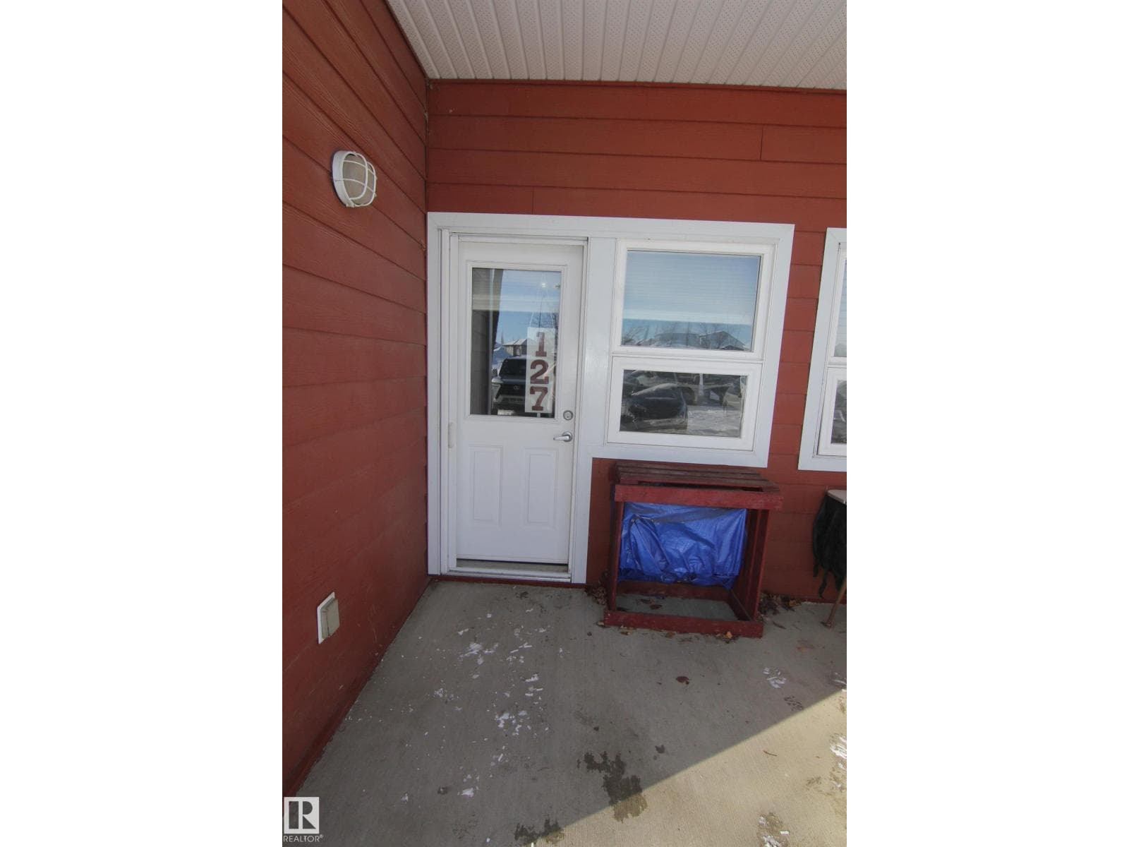 #127 8802 SOUTHFORT — photo 2