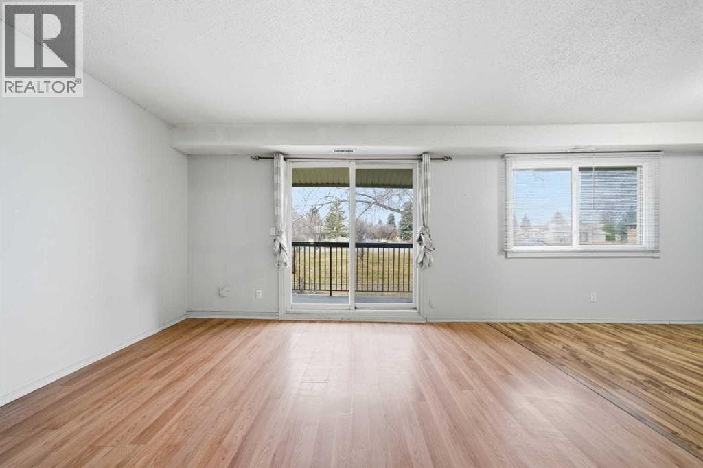 306, 2200 Woodview Drive SW — photo 4