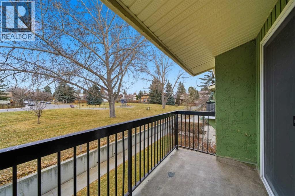 306, 2200 Woodview Drive SW — photo 3
