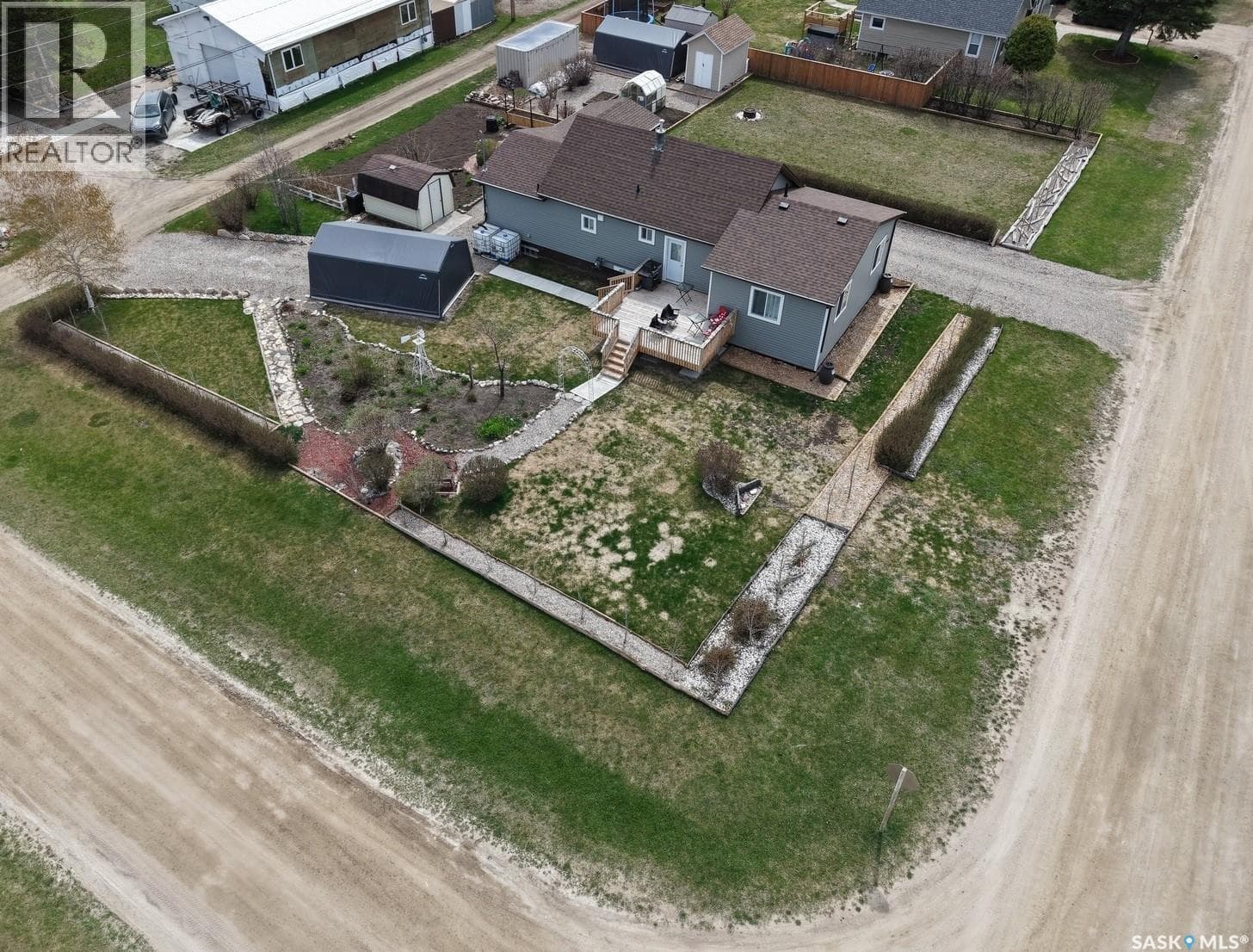 302 Rustad AVENUE