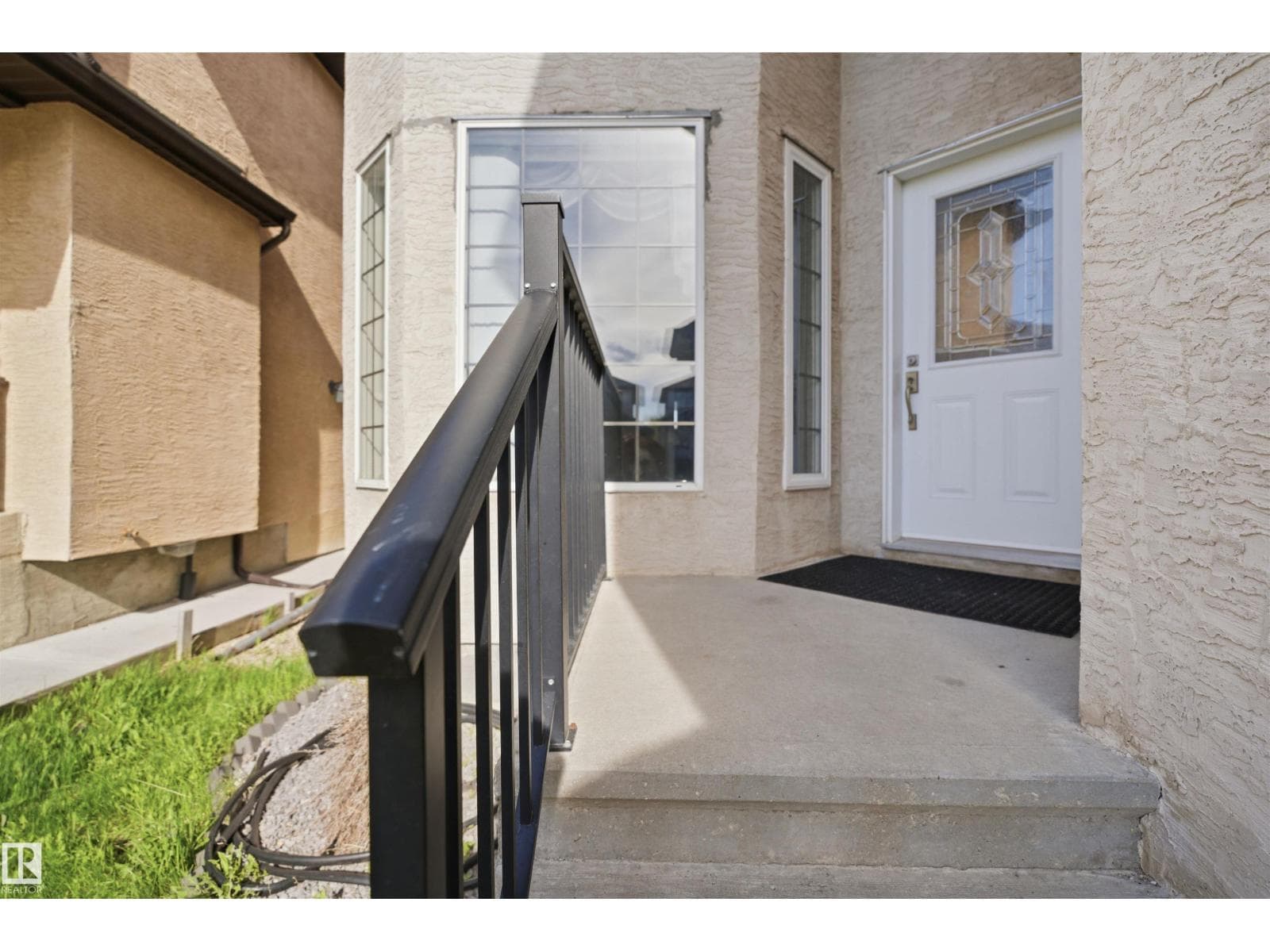 16807 54 ST NW — photo 2