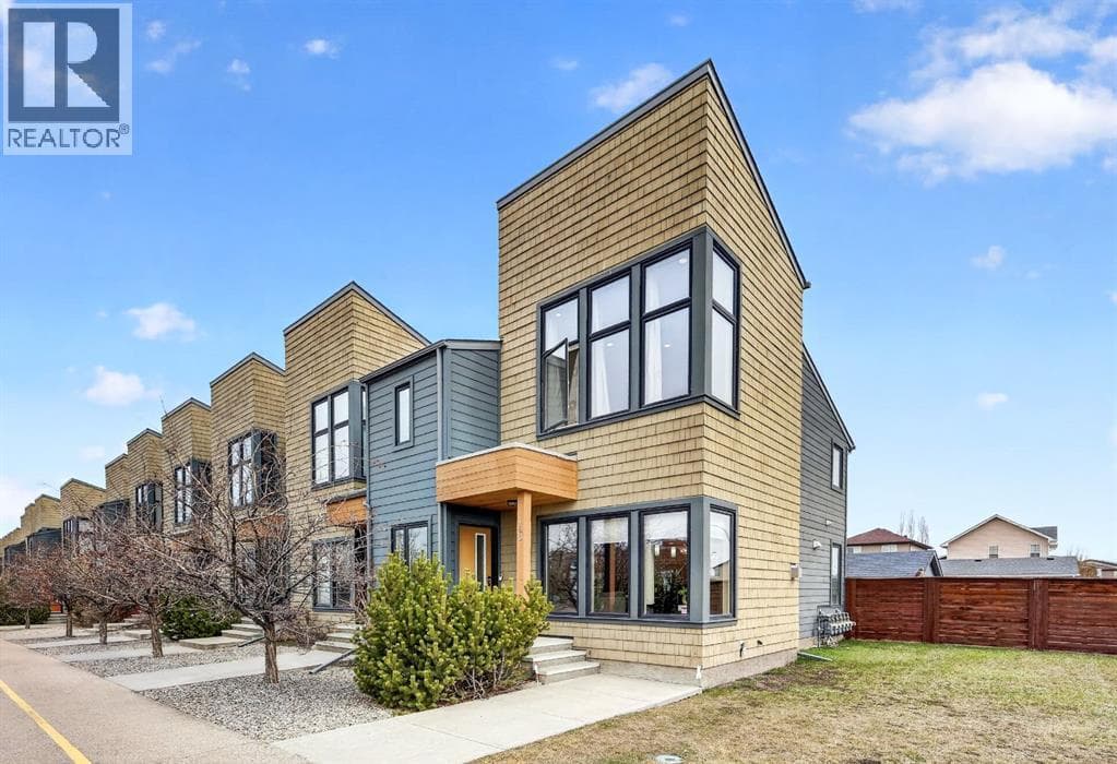 180 Walden Gate SE