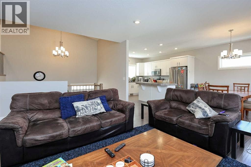 137 Coachman Way — photo 5