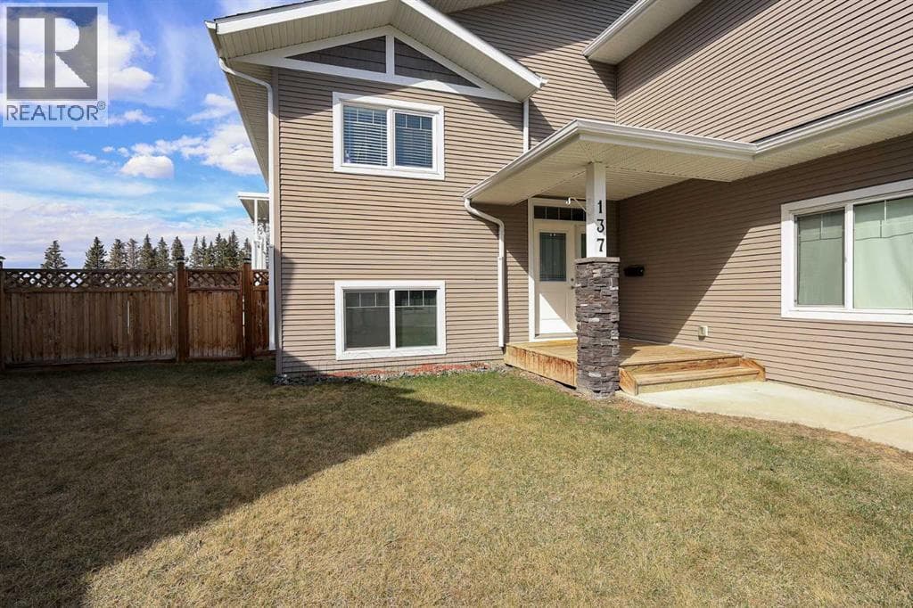137 Coachman Way — photo 2