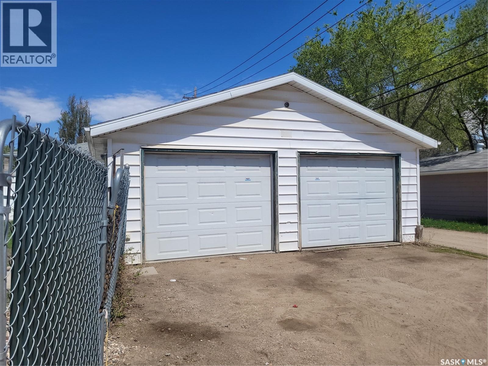 1210 P AVENUE N — photo 3