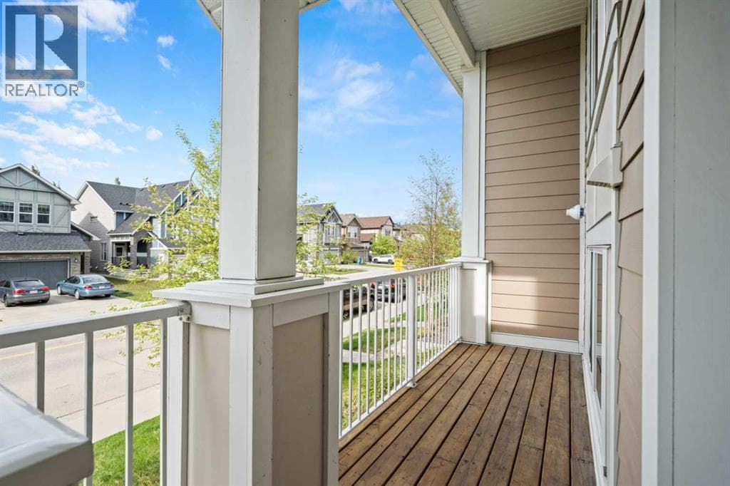 536 Cranford Drive SE — photo 2