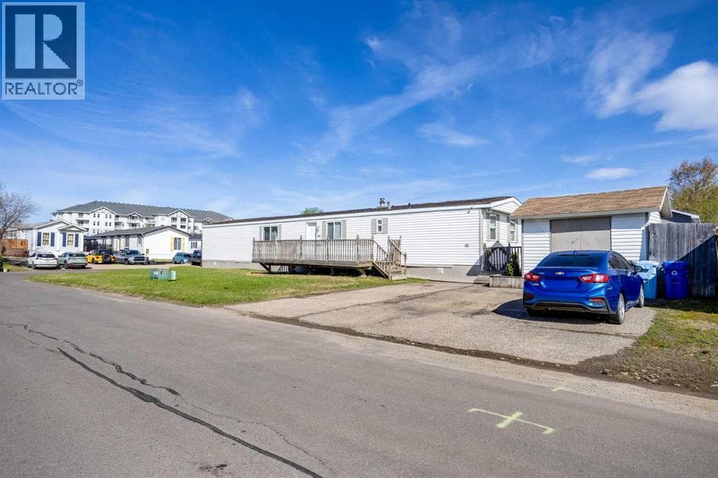 101 Clausen Crescent