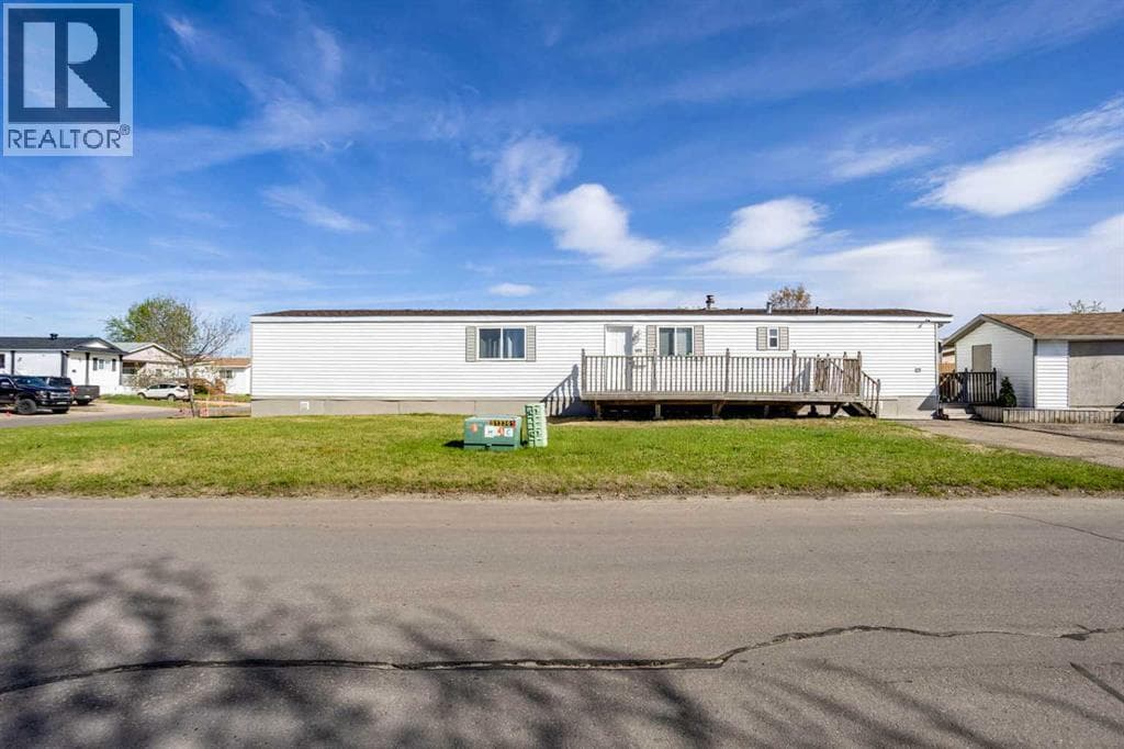 101 Clausen Crescent — photo 2