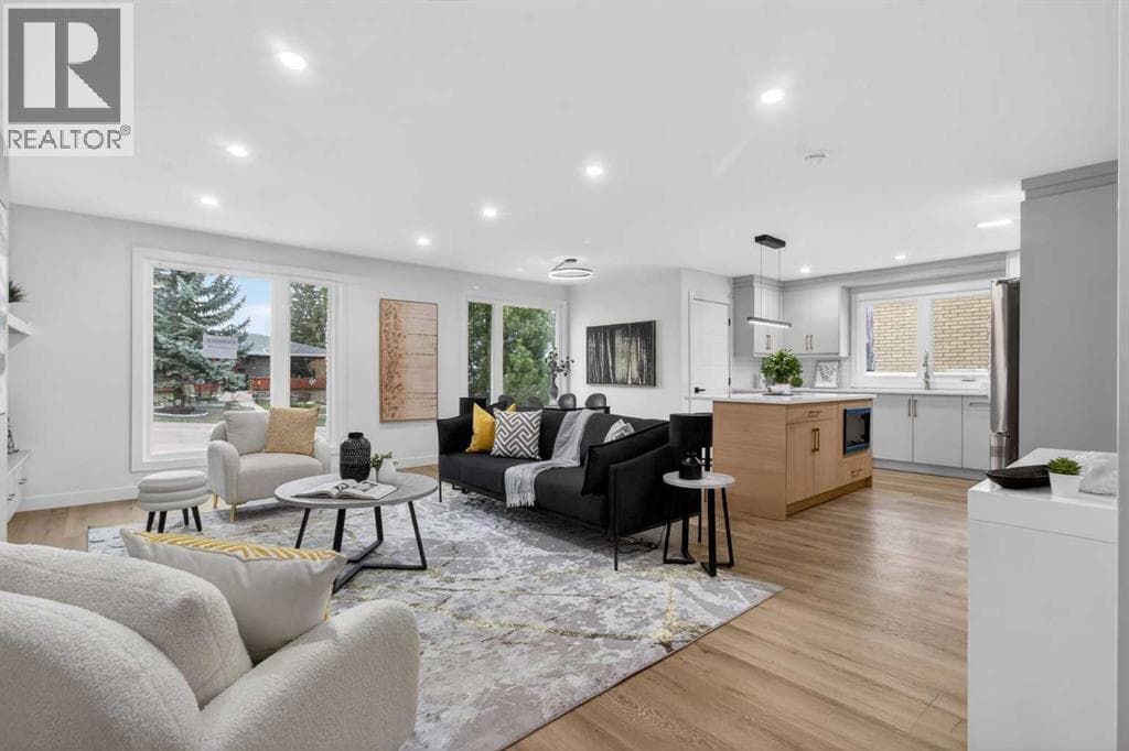 739 Sabrina Road SW — photo 4