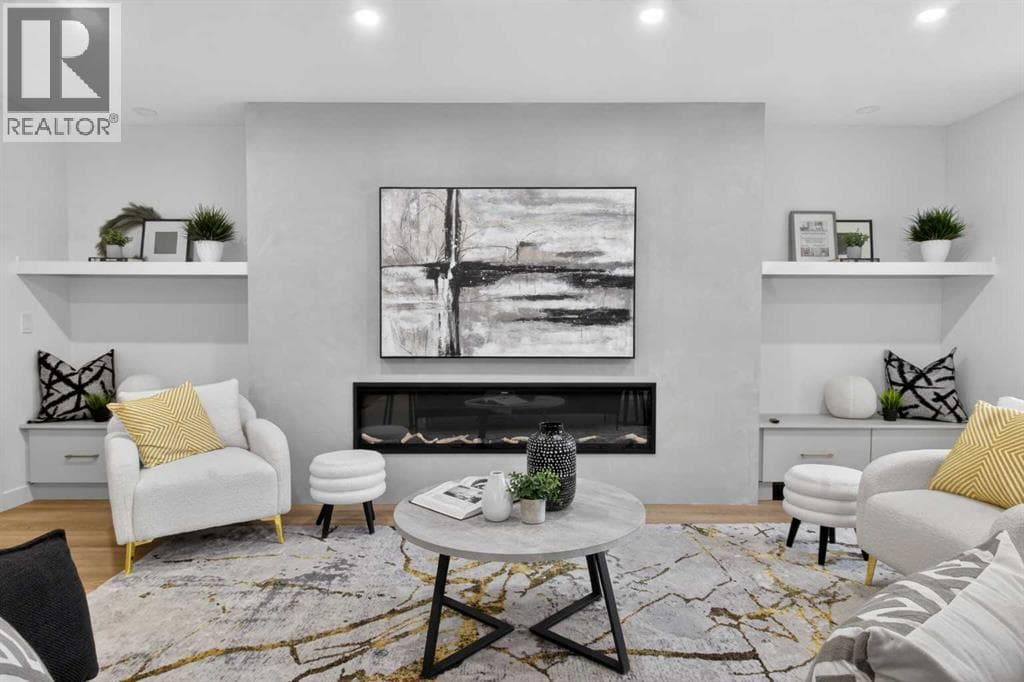 739 Sabrina Road SW — photo 3