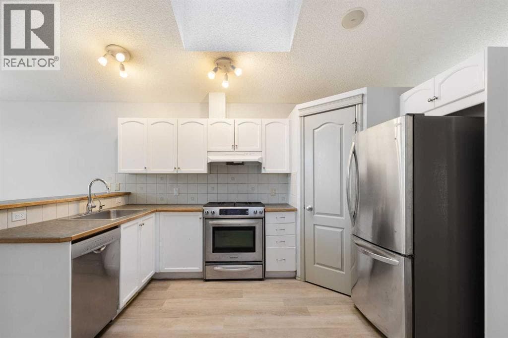 252 Prestwick Heights SE — photo 4