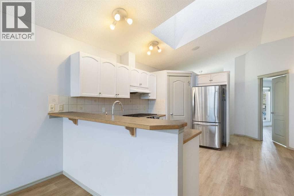 252 Prestwick Heights SE — photo 5