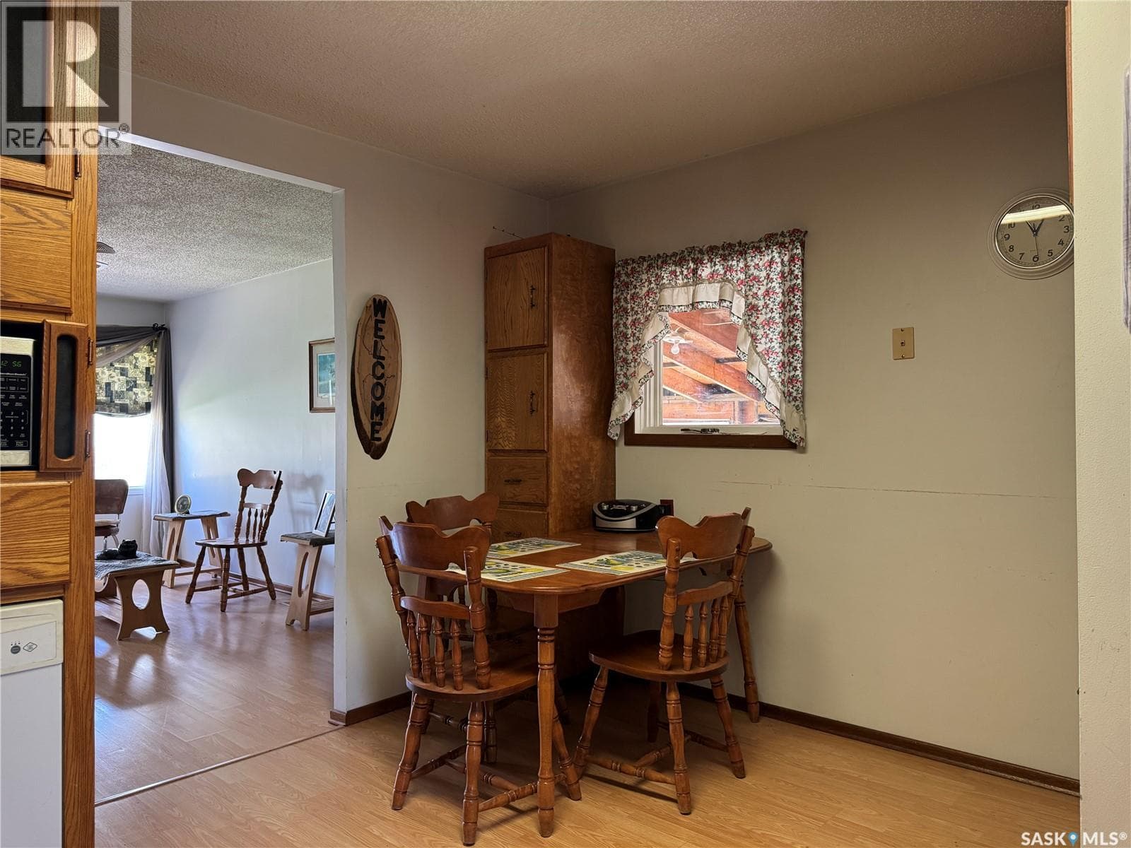 728 McIntosh STREET — photo 4